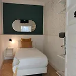 Room27- Center Bed & Breakfast *