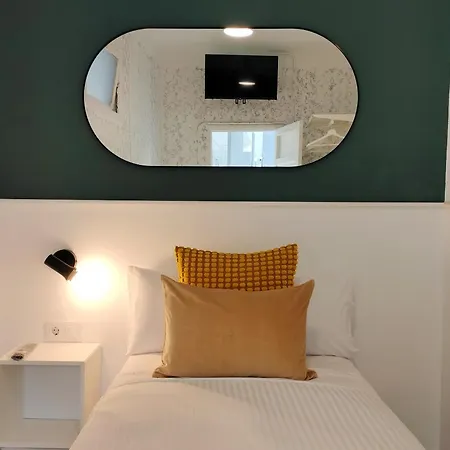 Room27- Center Couette-café *