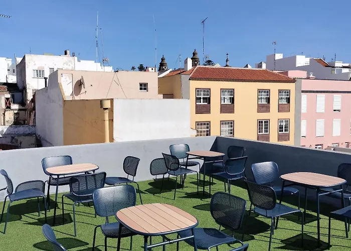 Room27- Center לינה וארוחת בוקר