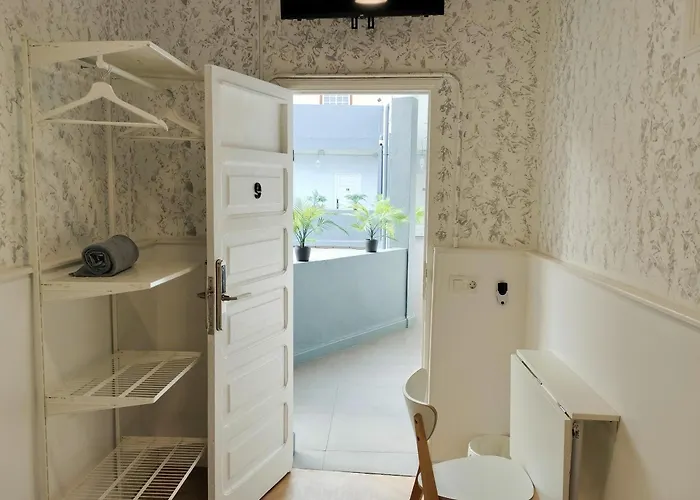 Room27- Center * La Laguna (Tenerife)