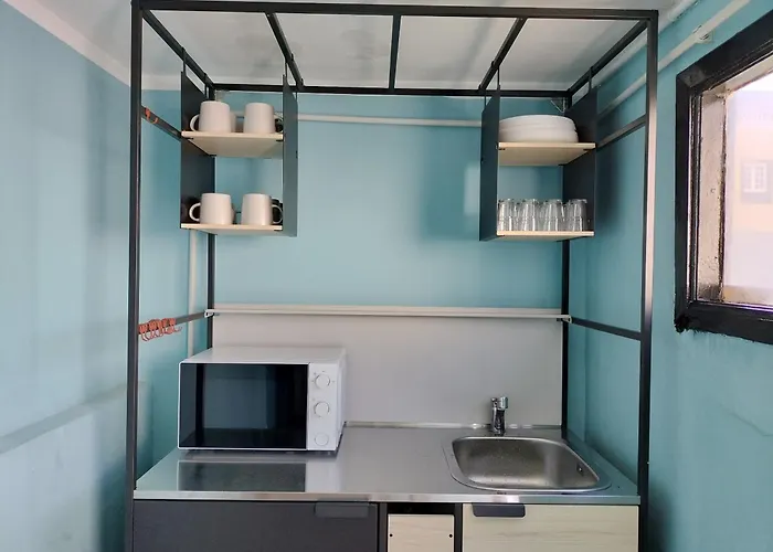 Room27- Center לינה וארוחת בוקר