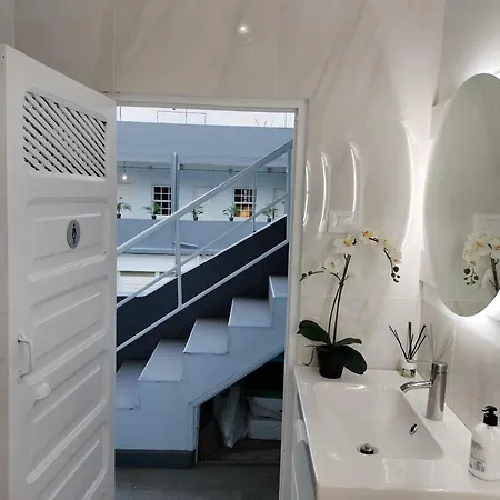 Room27- Center B&B 라 라구나